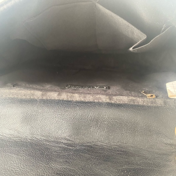 Black Quilted Purse - Picture 11 of 12